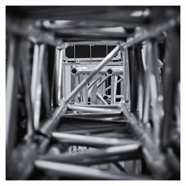 Roll bar vs roll cage – which do you need?
